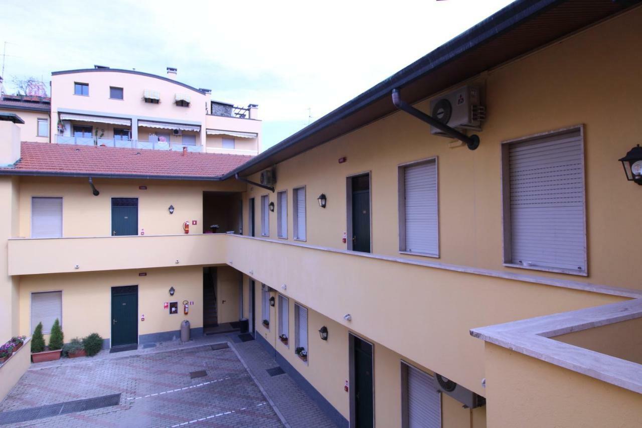 Hotel Al Corso Legnano Exterior photo